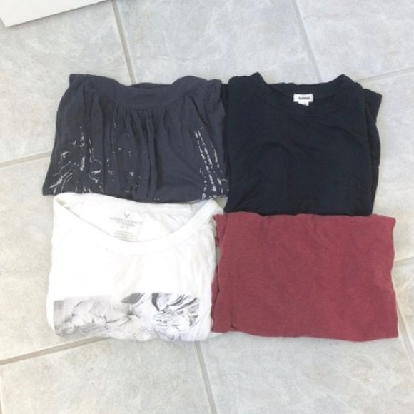 4 Clothing Bundle (Size X-Small) - Picture 2 of 5